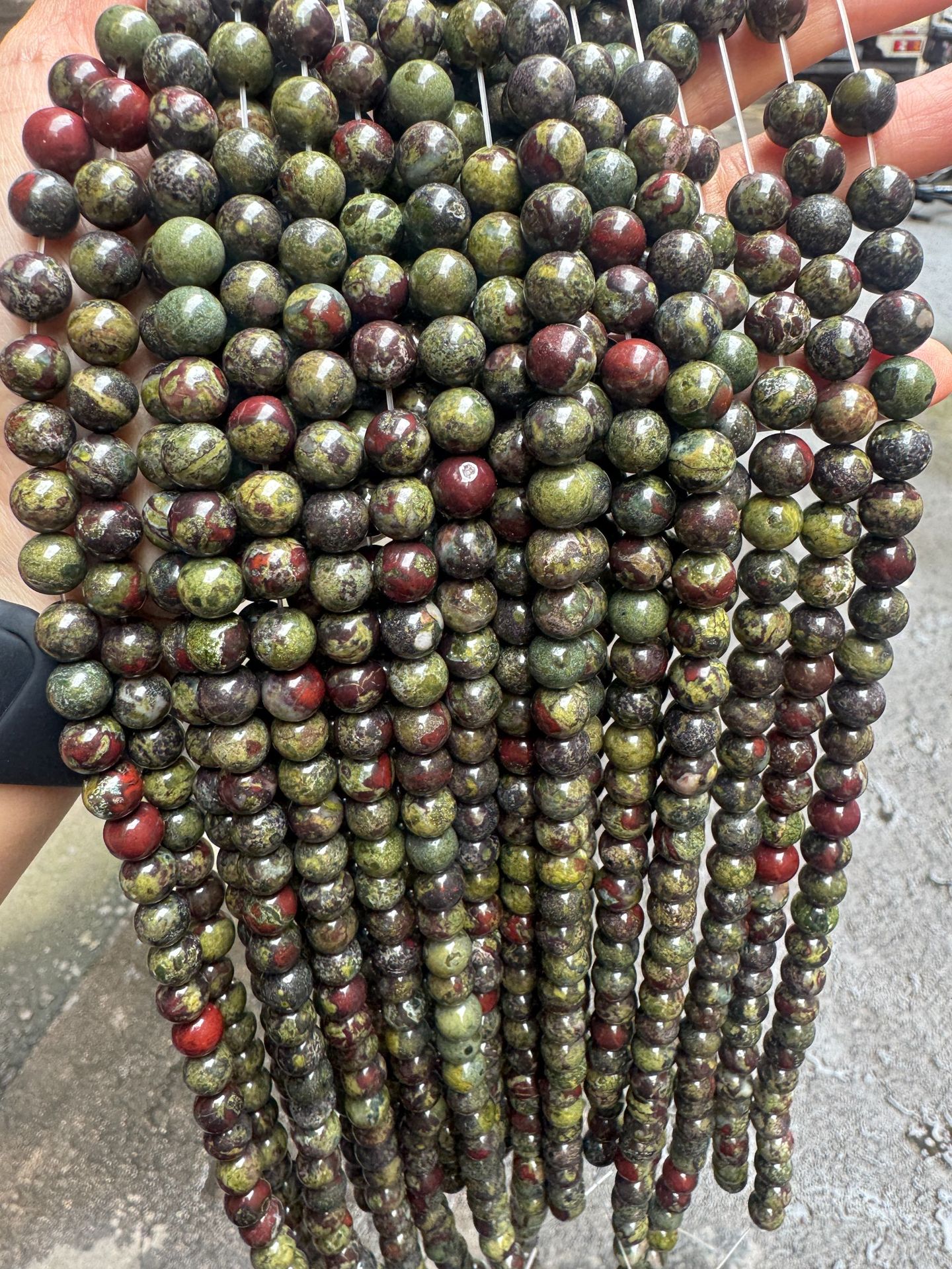 Green 4mm (about 90 pieces)