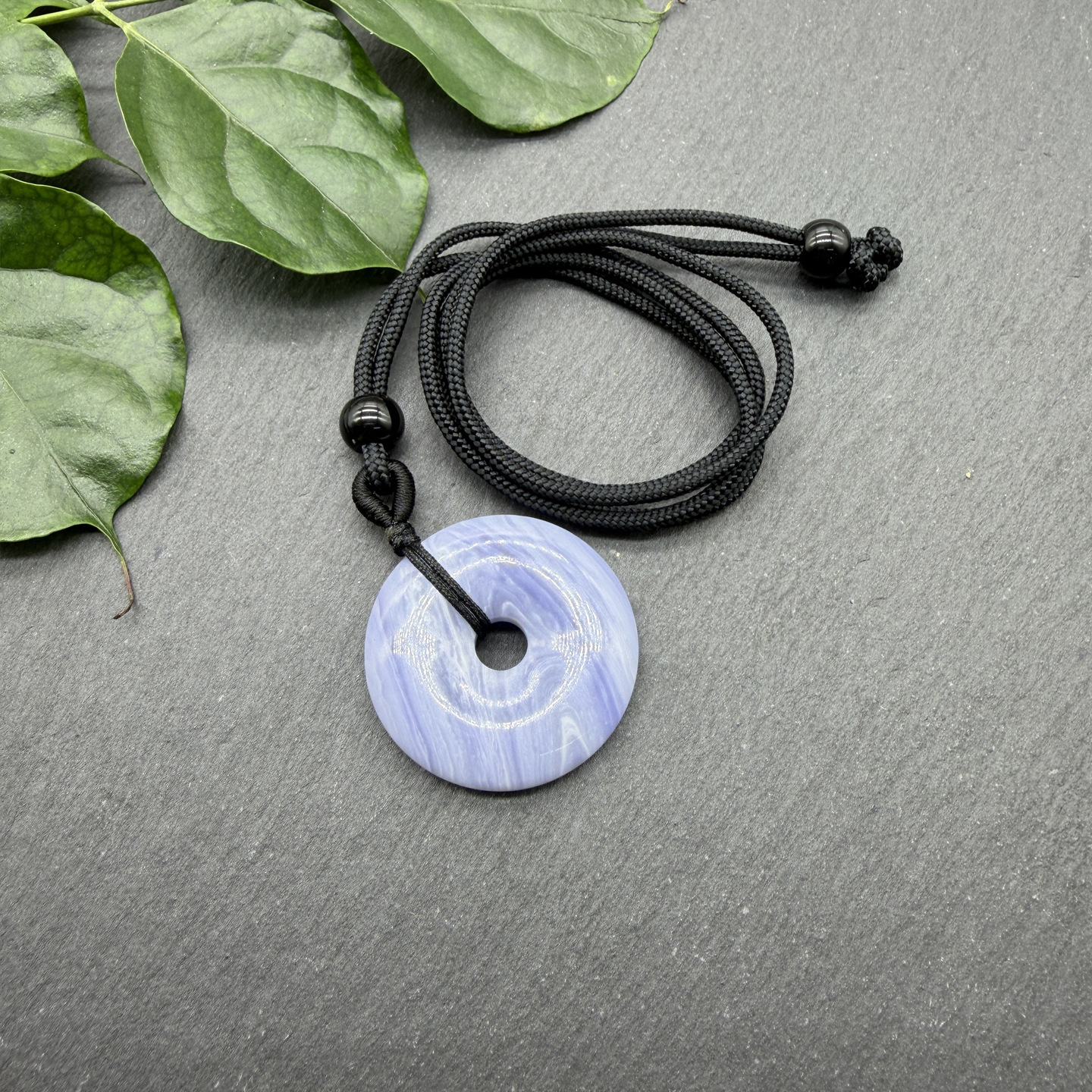 A piece of blue veined agate 30mm
