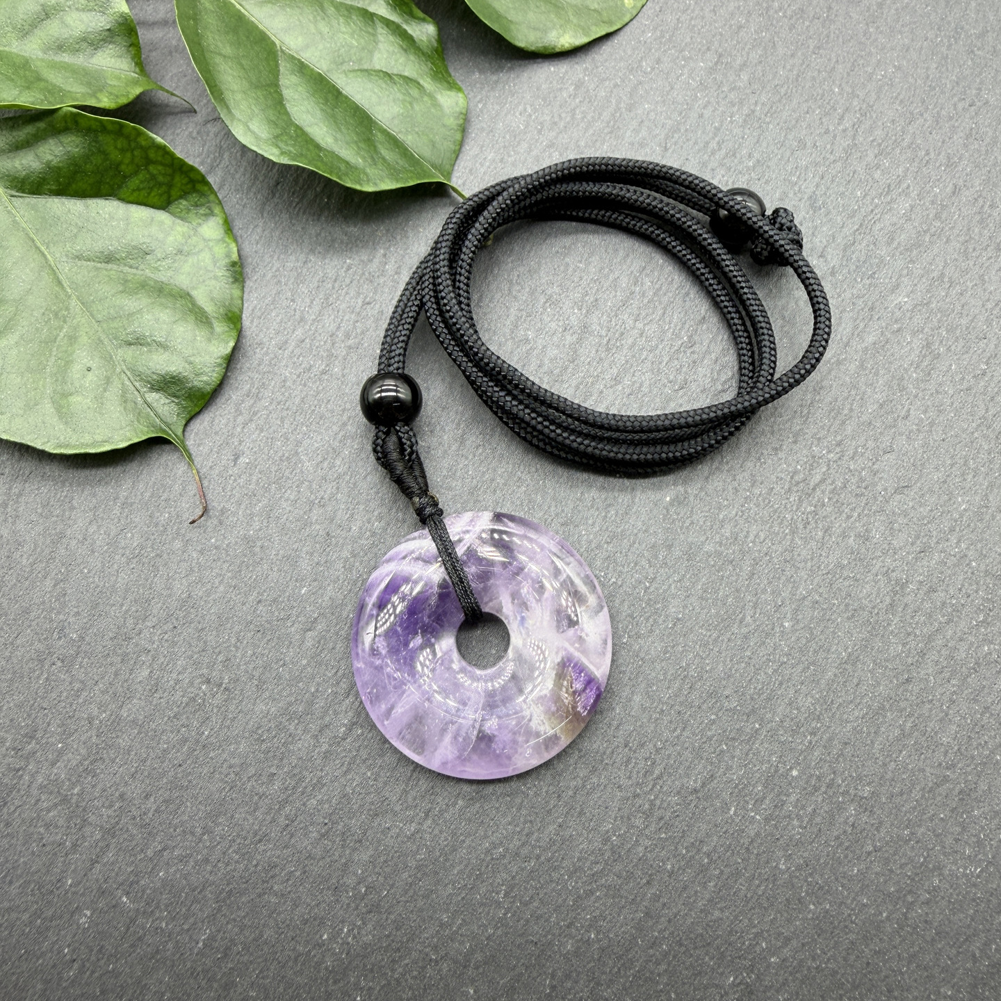 A piece of amethyst 30mm