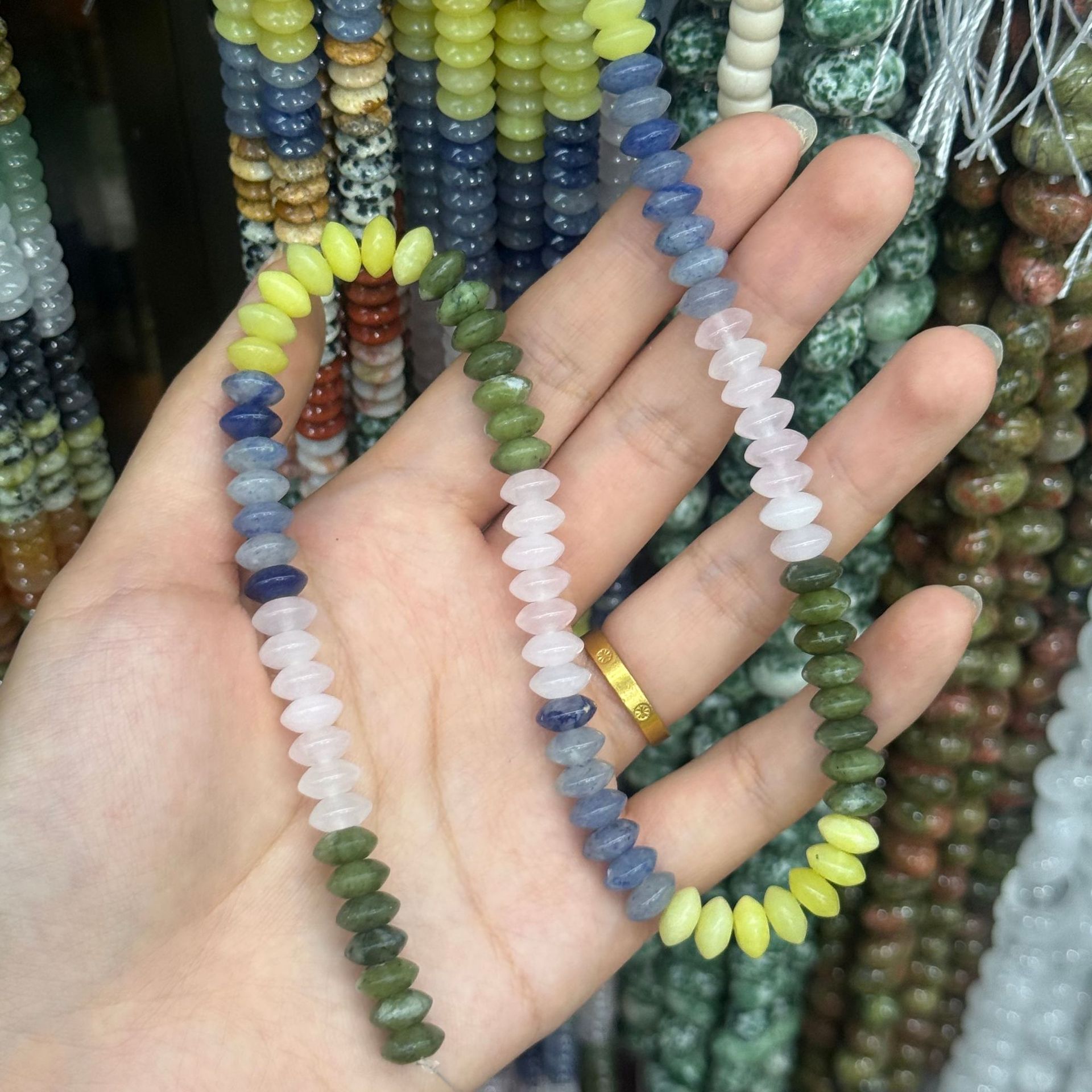 multi-colored 4 4*8mm