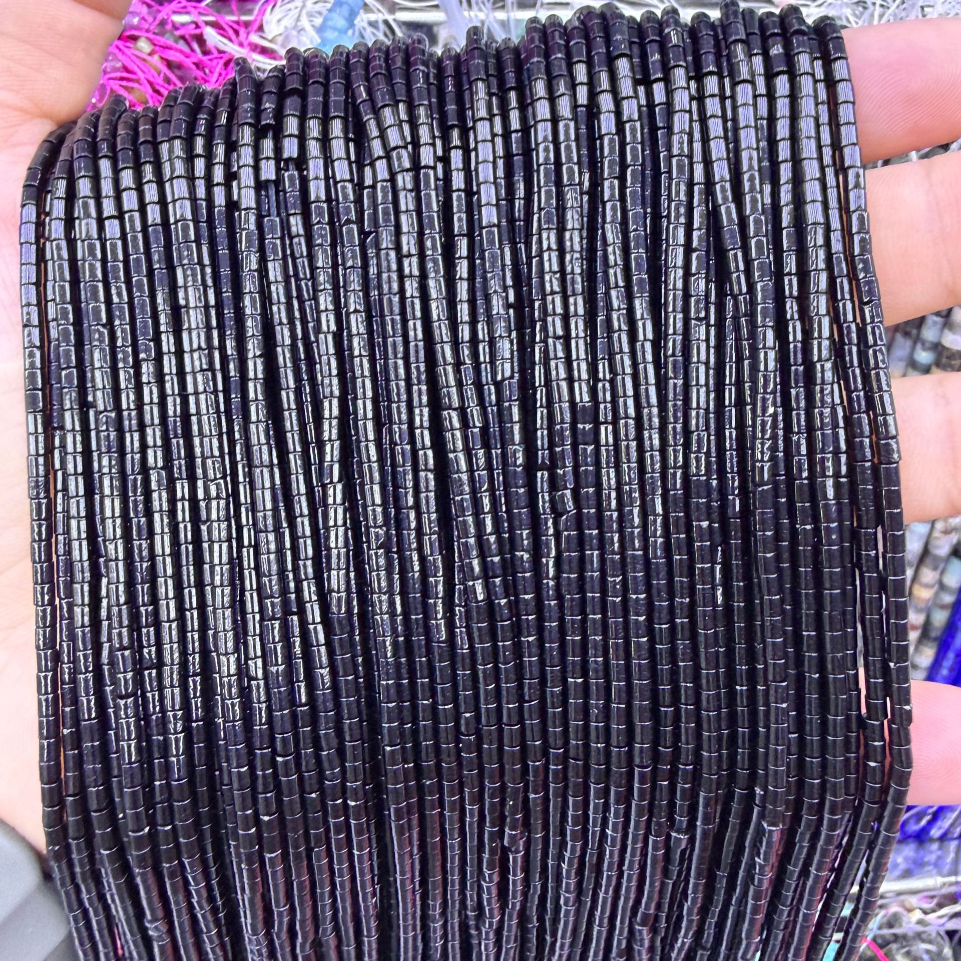 Black Agate 2x2mm