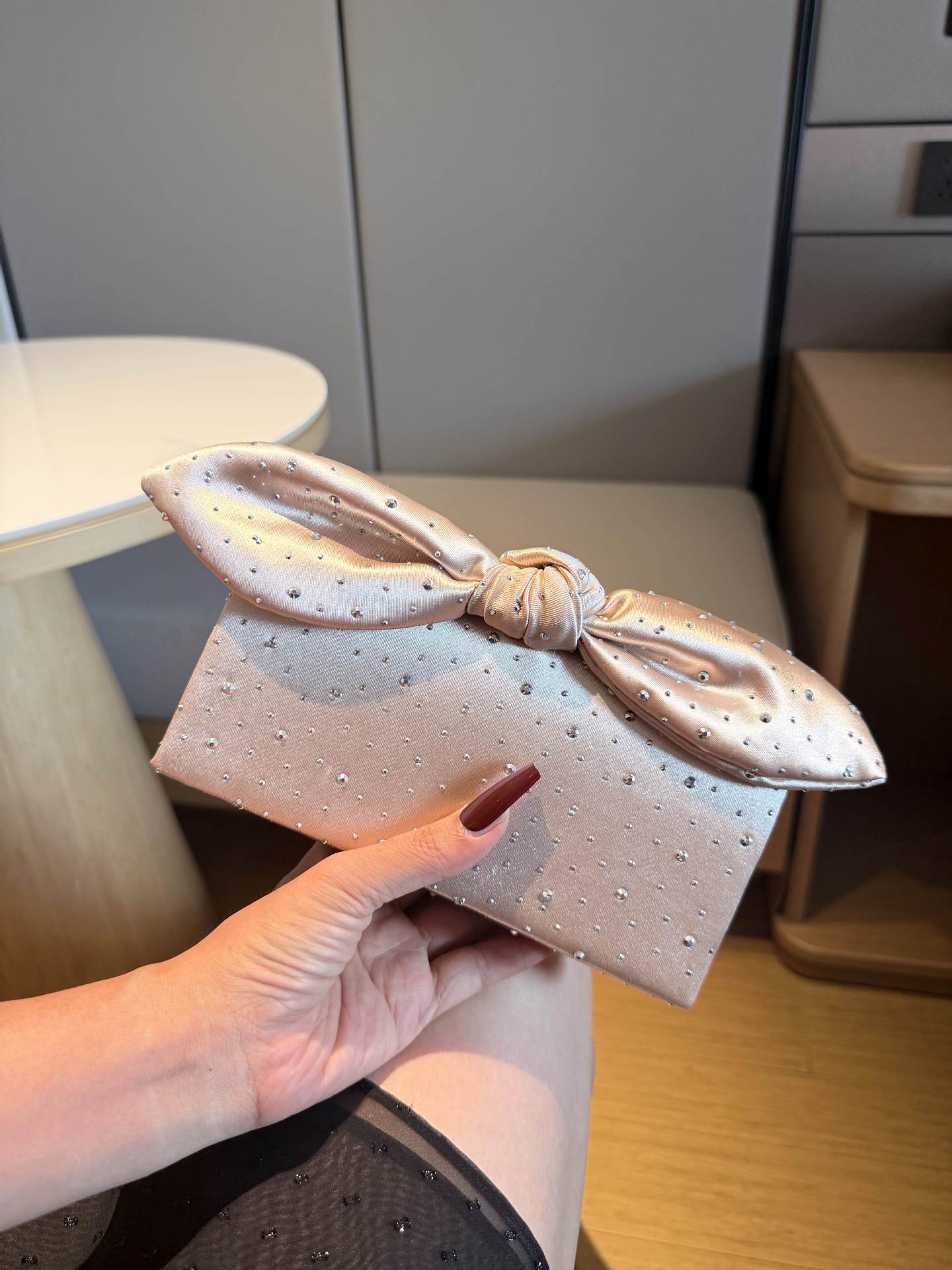 Champagne color