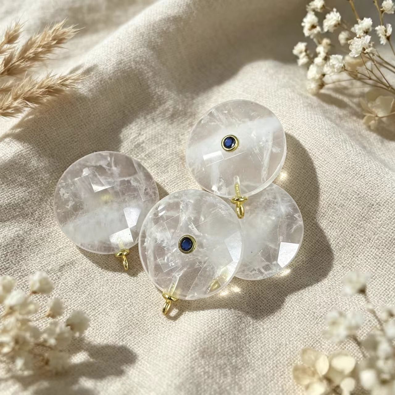 10:White crystal