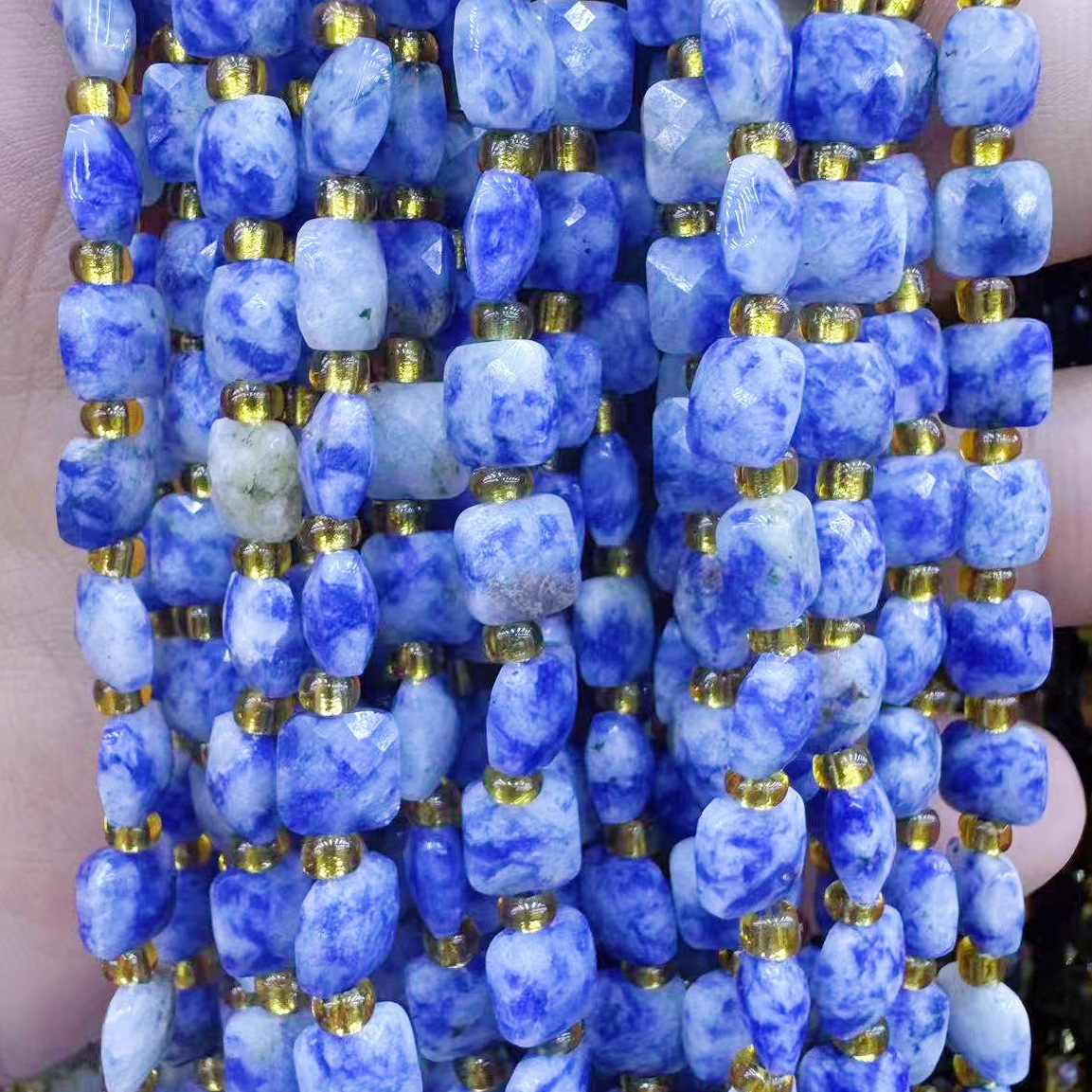 White spot blue 6mm