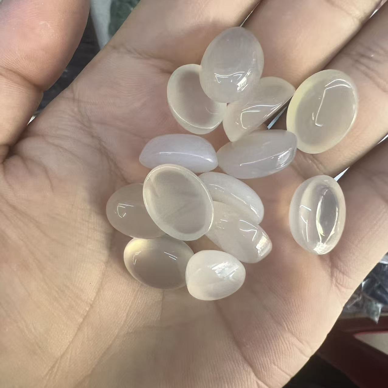 29:agate bán