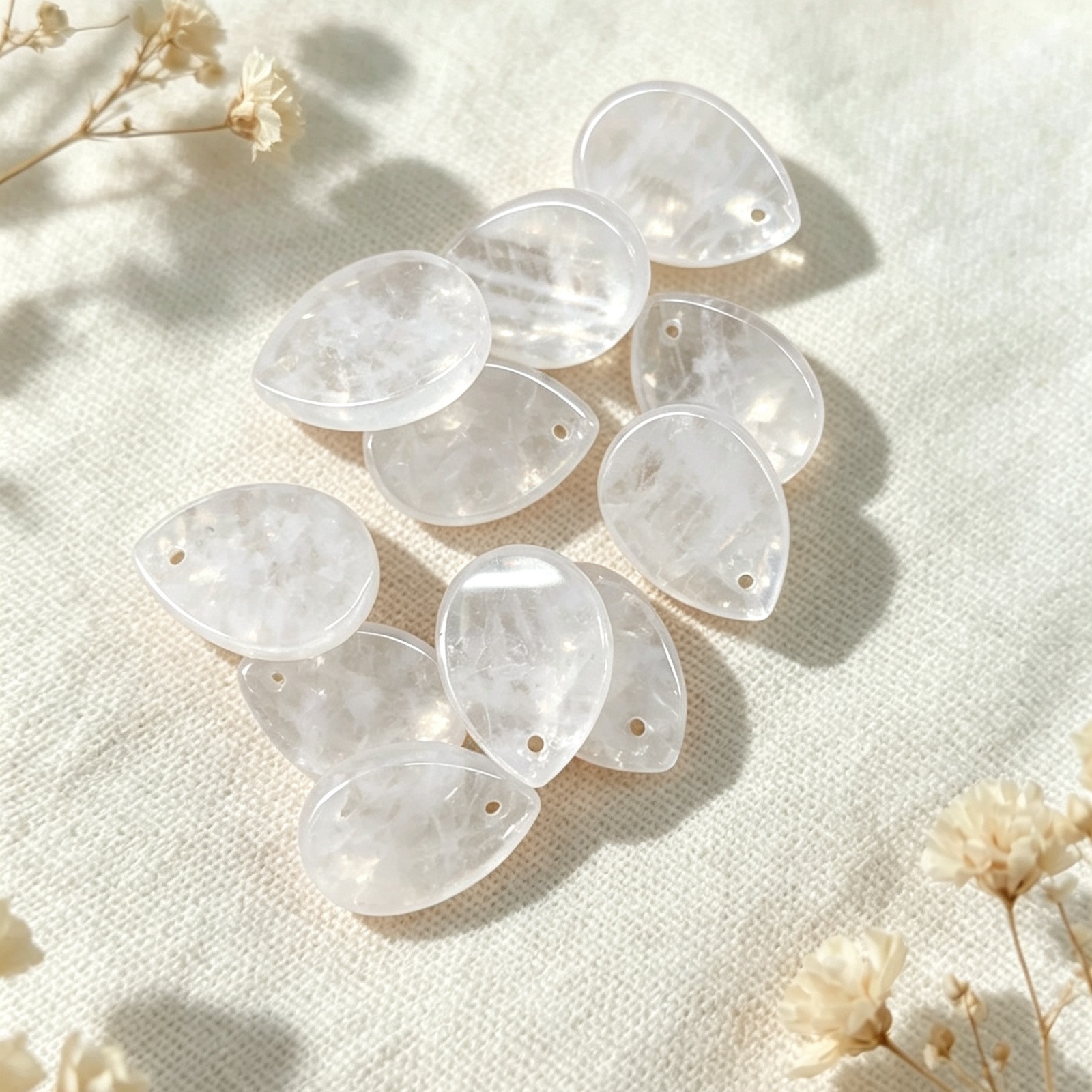 7:White crystal