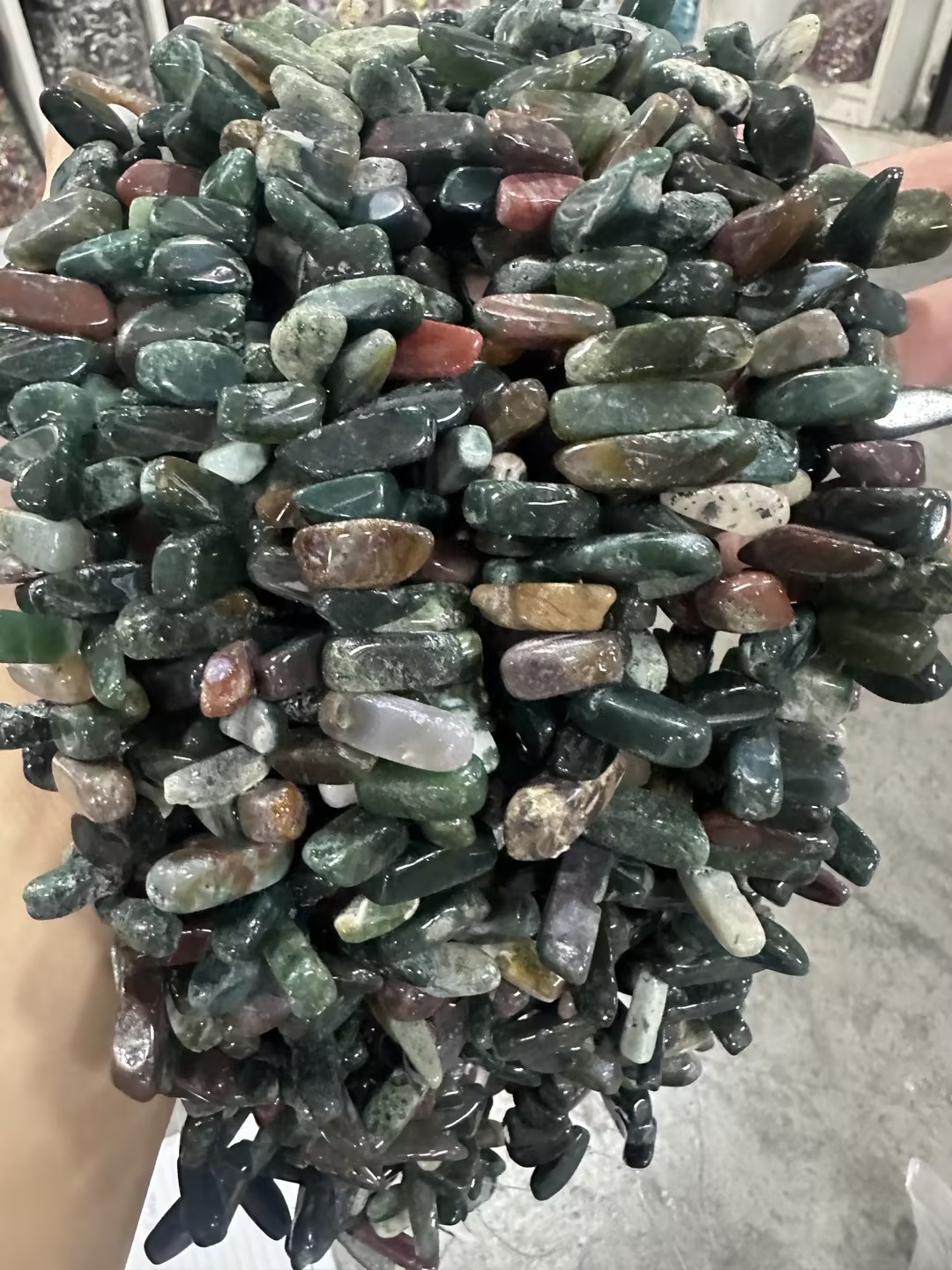32:dunkelgrüne Camouflage