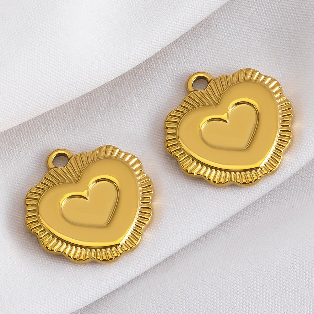8:Golden heart-18x19mm