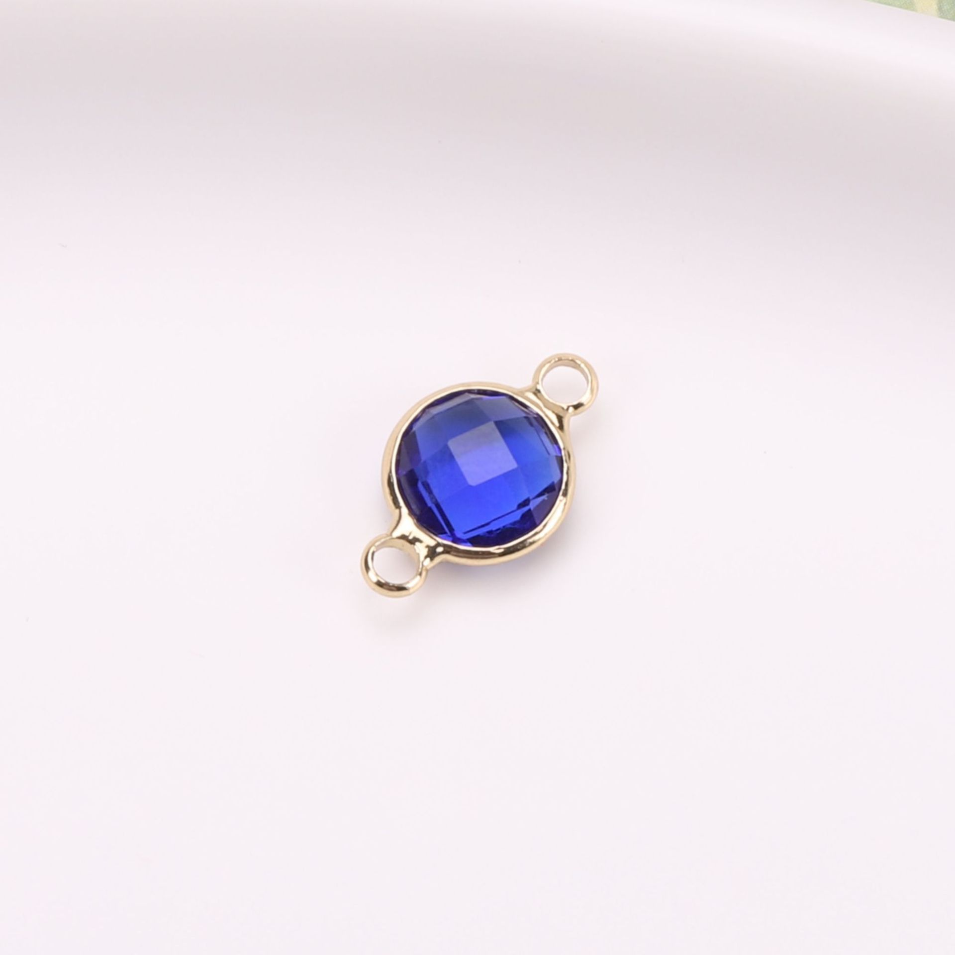 September (sapphire blue)