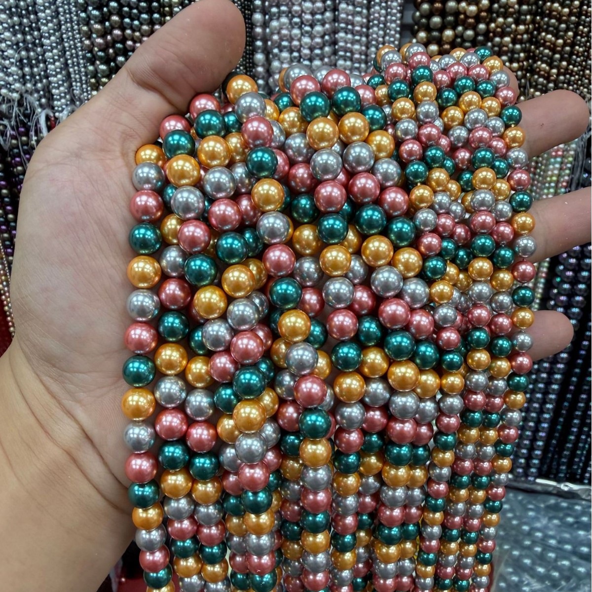 33:7A high-quality imitation Swarovski pearls (color 30)