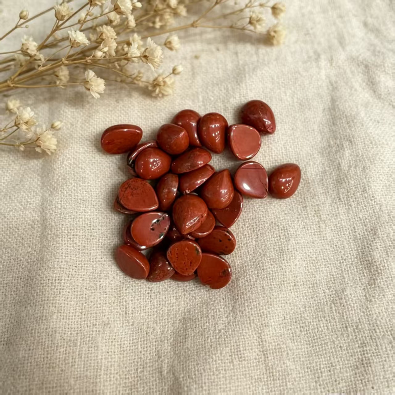 Red stone 8*10mm