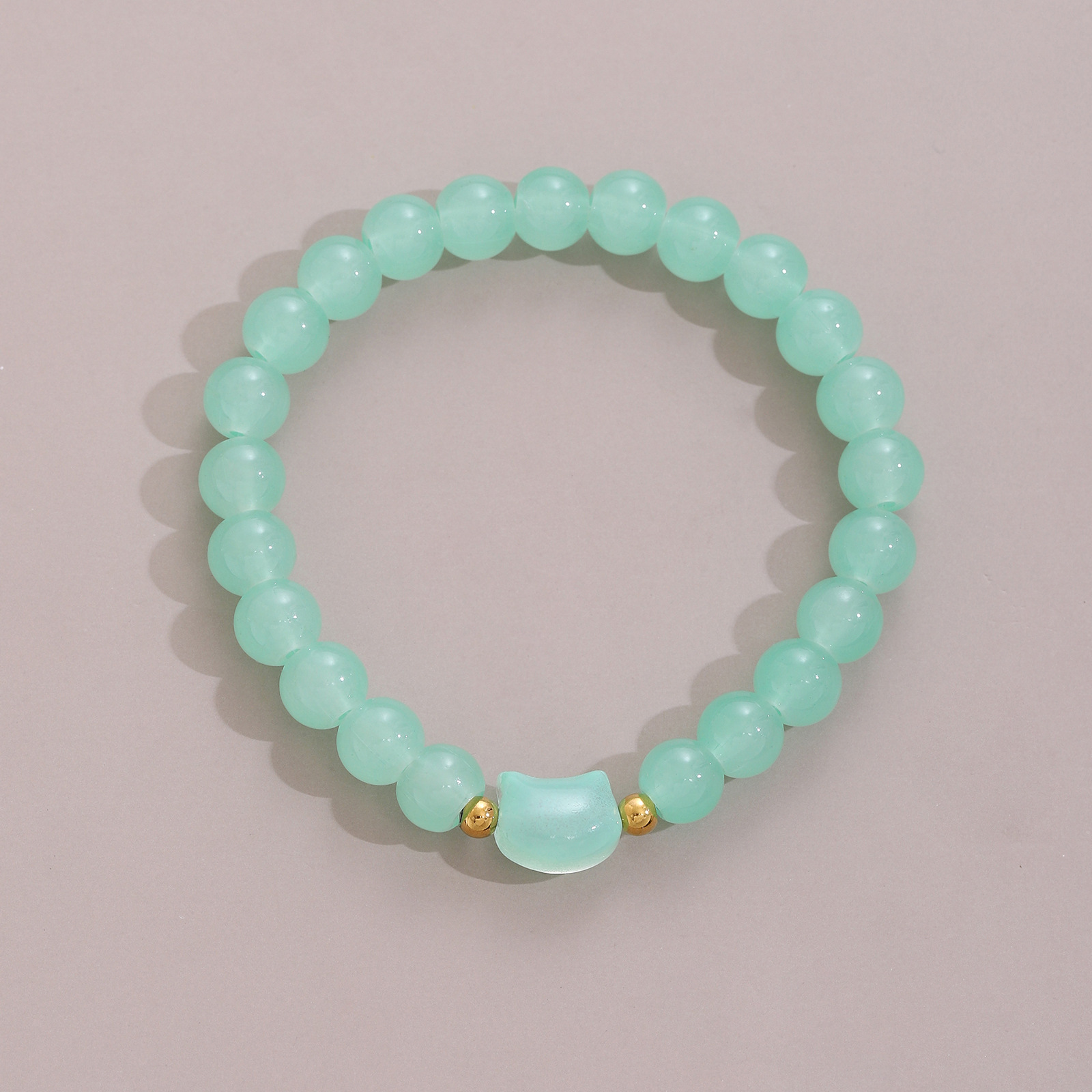 3:1 piece kitten beaded bracelet light green