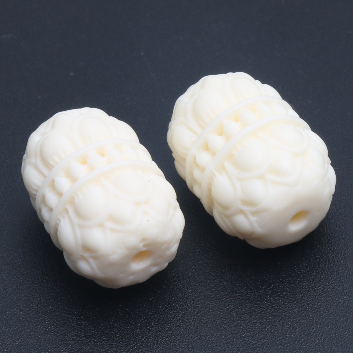 4:Lotus barrel beads 13x19mm (pack of 10)
