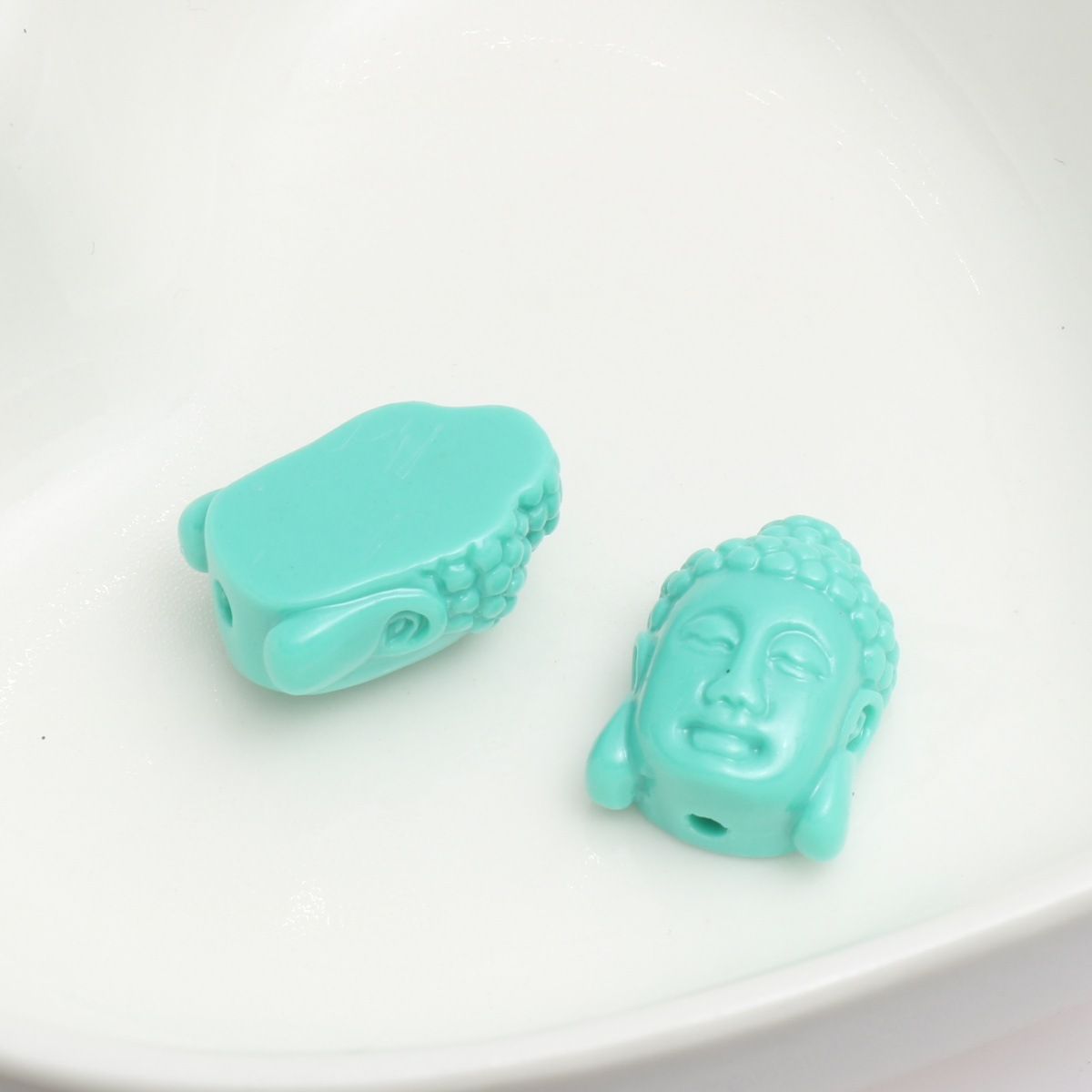 5:Light mint green