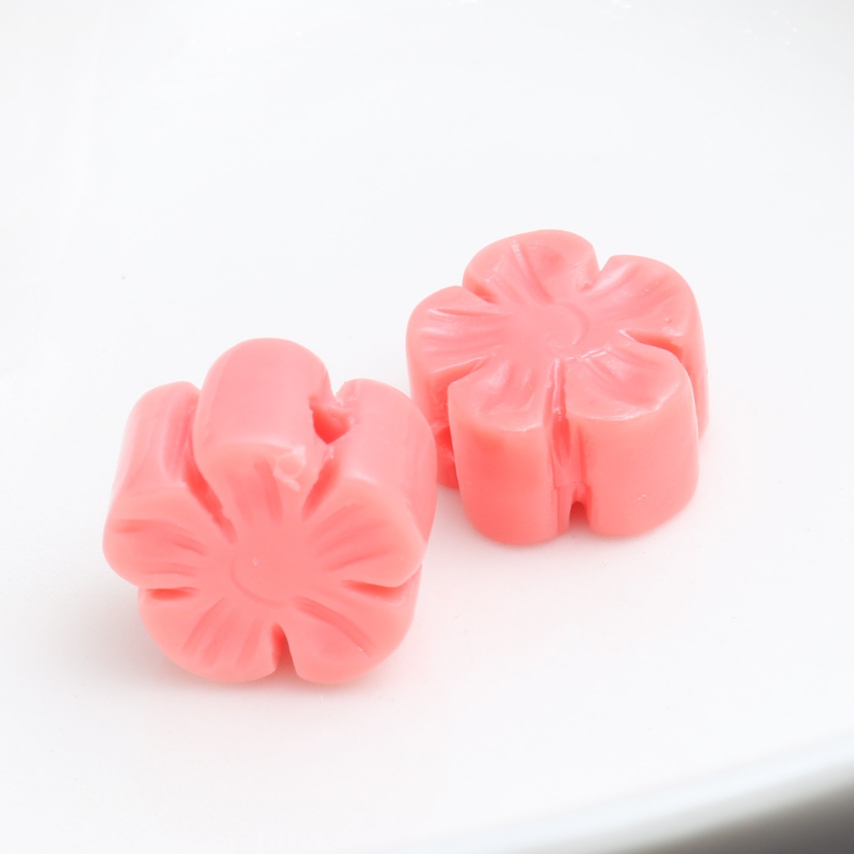5:Watermelon red five-petal flower 10.5mm