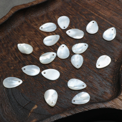 1:White single hole water drop