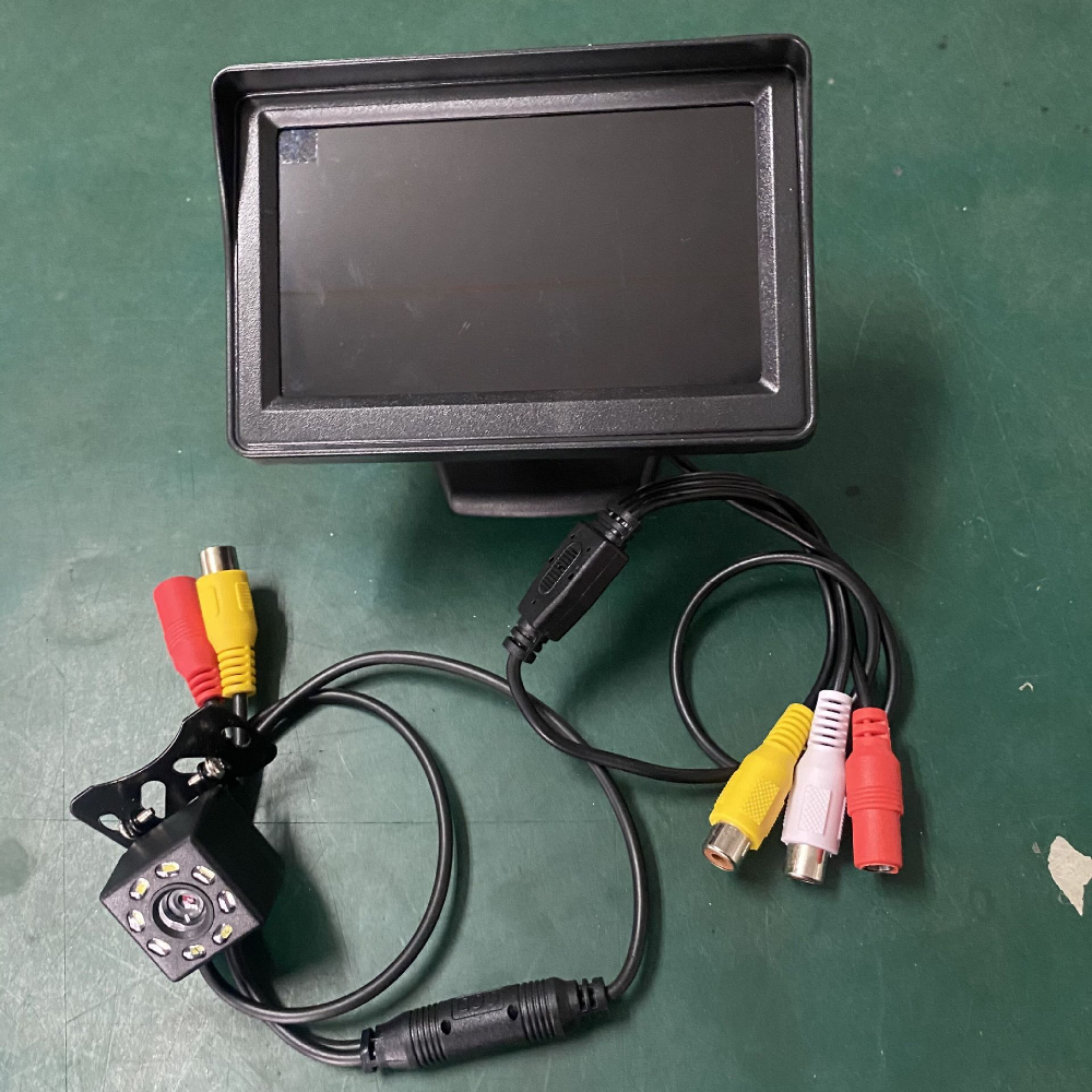 4.3 desktop  8 lights external camera
