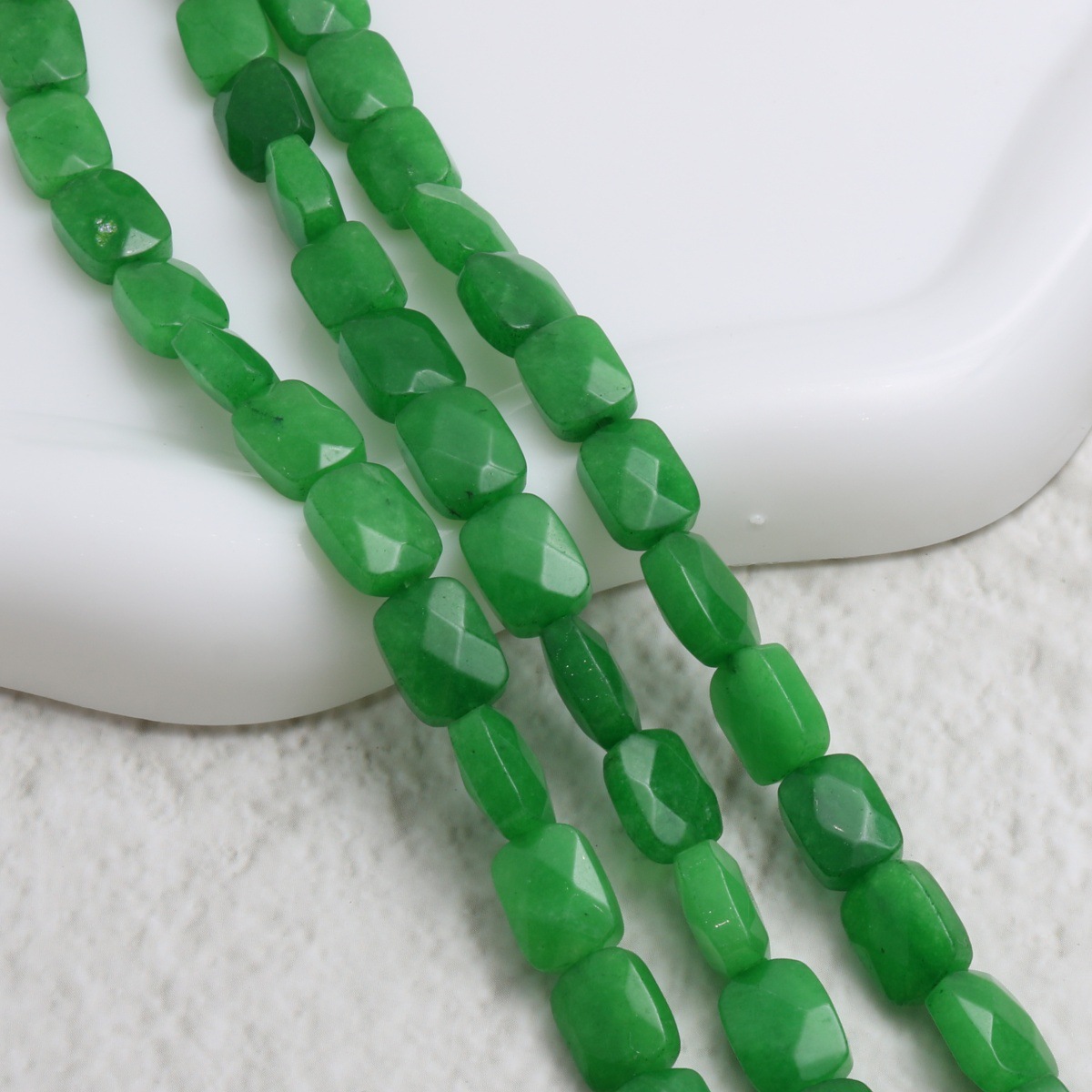 Optimize Jade Malaysia 8*11mm/16pcs