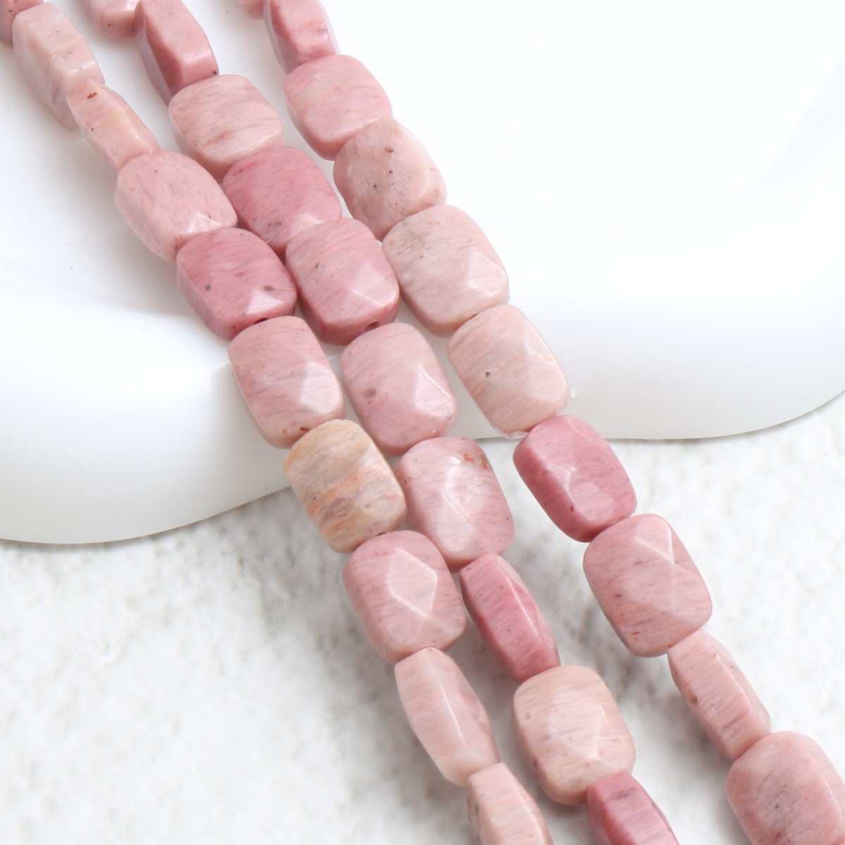 8:Rhodonite