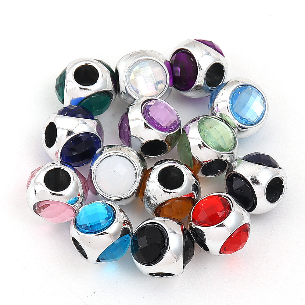 Randomly mixed colors, three-sided diamond setting