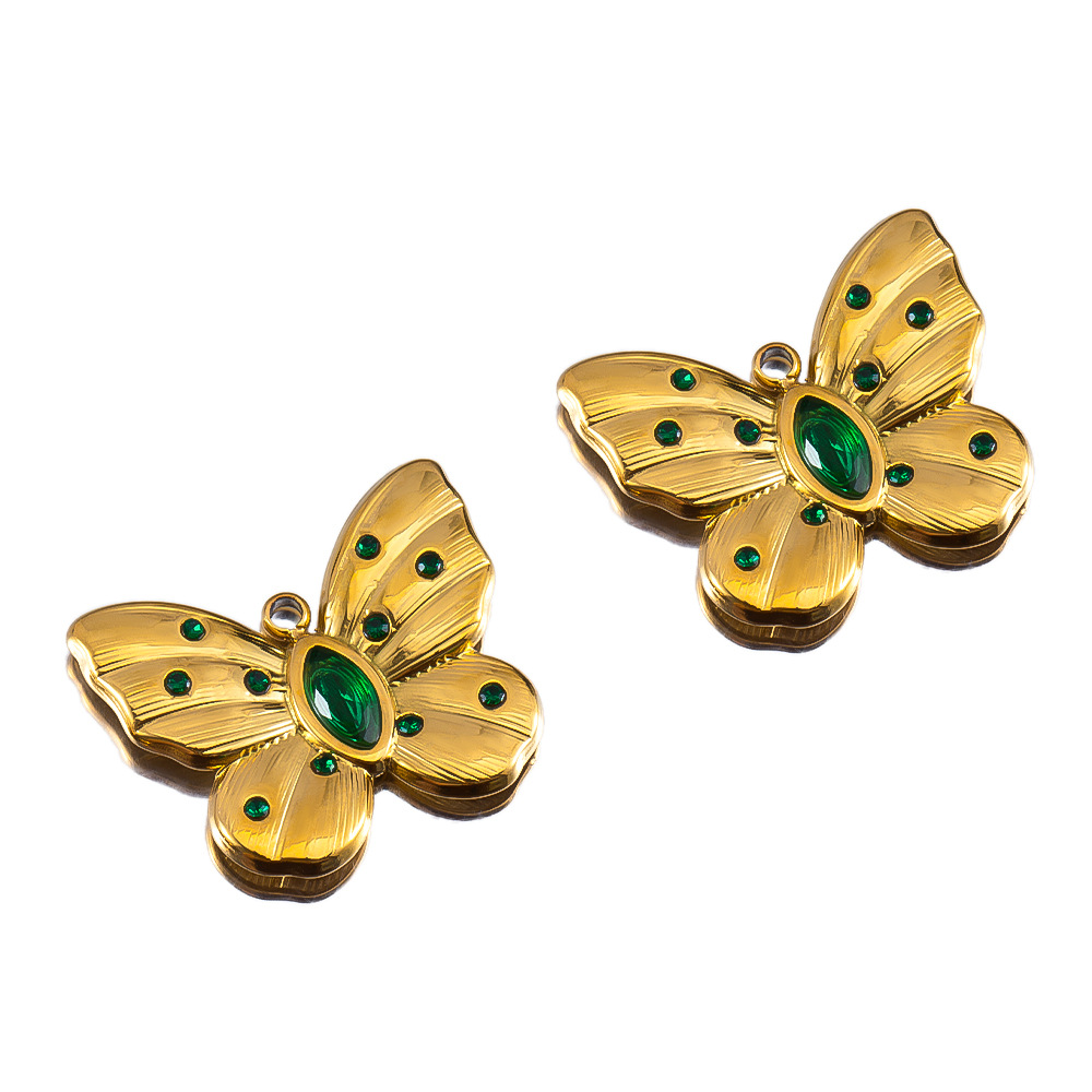 8:Butterfly-green diamond-21x17mm