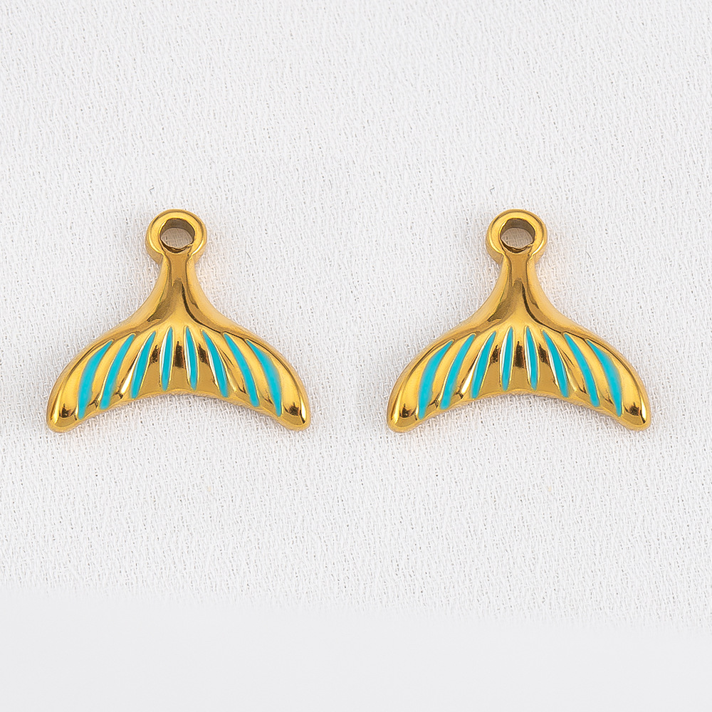 30:Mermaid tail-turquoise-14.7x13mm