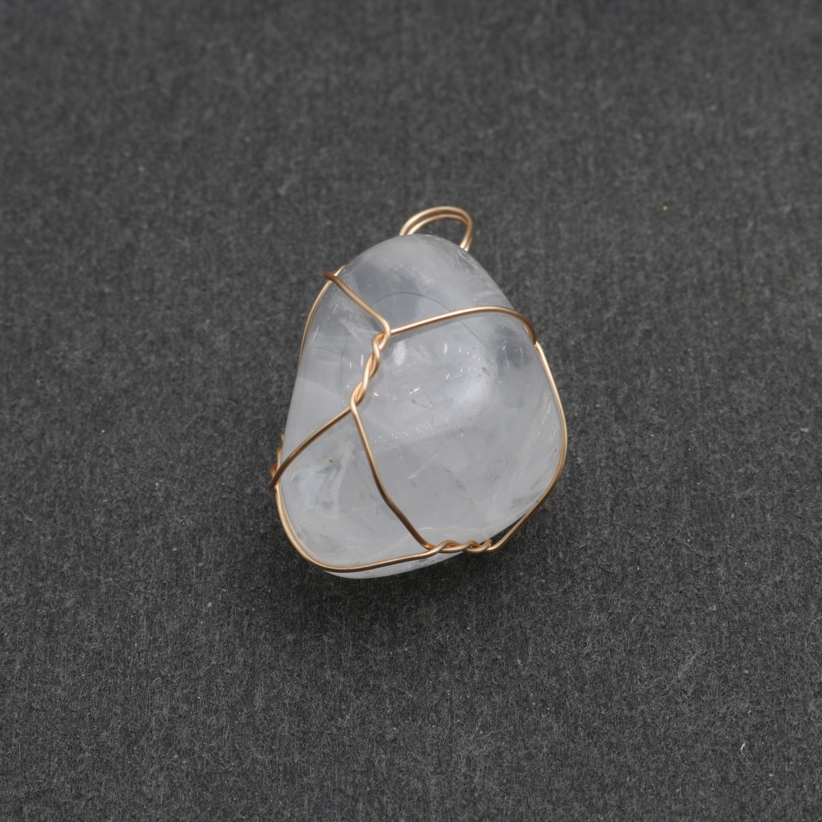 9:White crystal