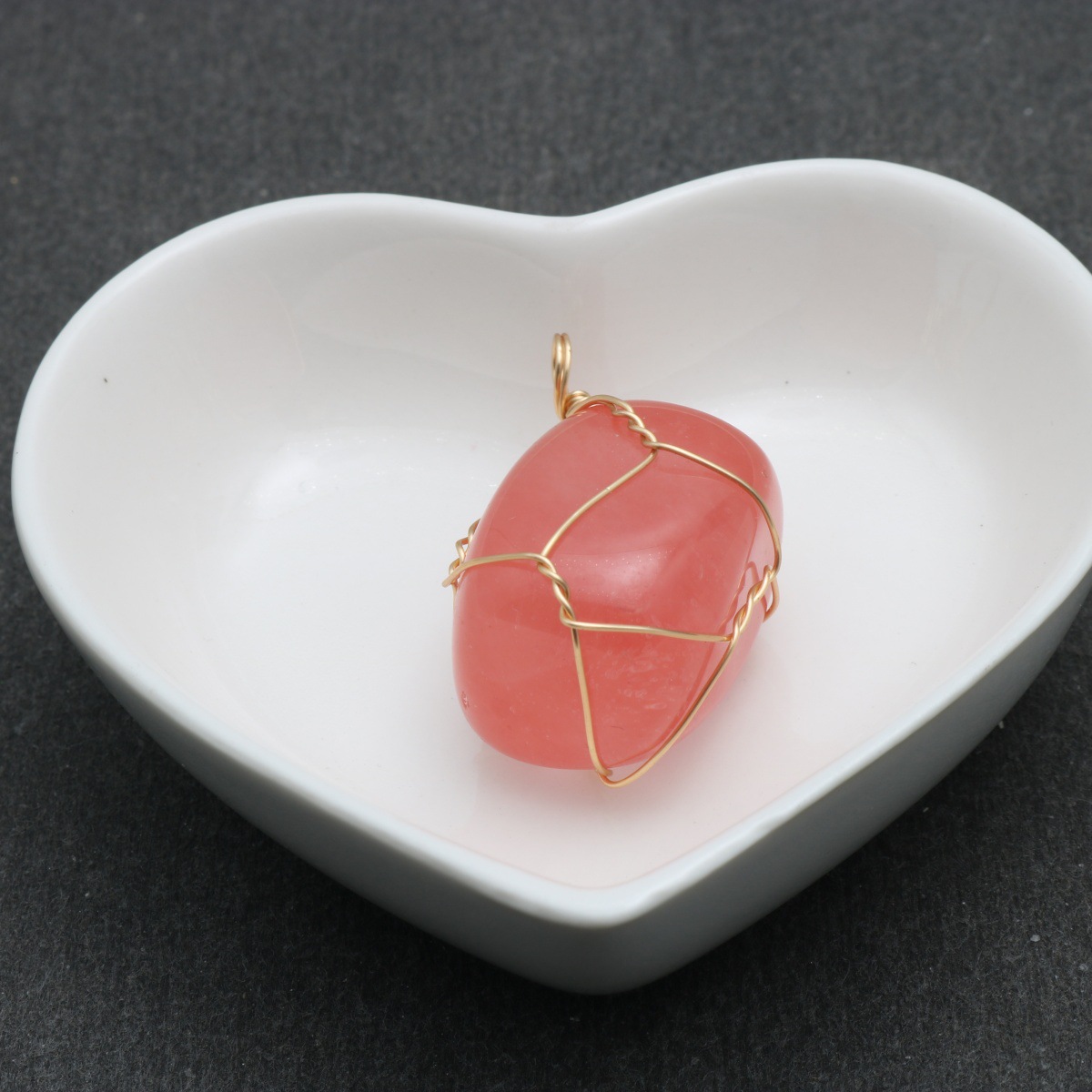 12:Watermelon red (synthetic)