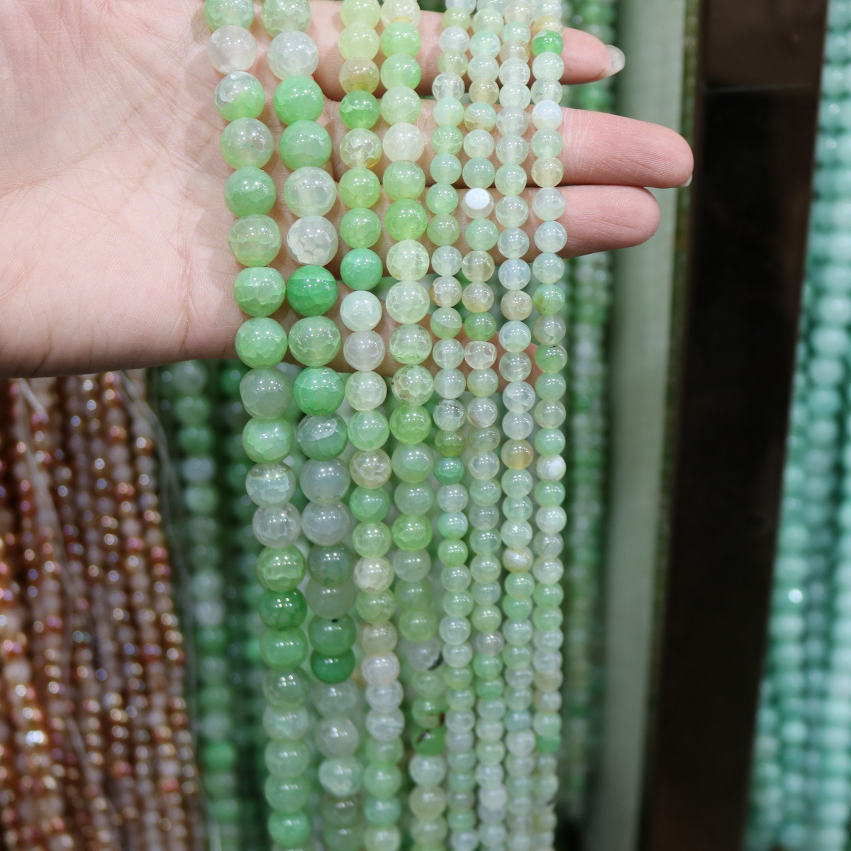 Cyan 6mm (61 Pc/Strand)