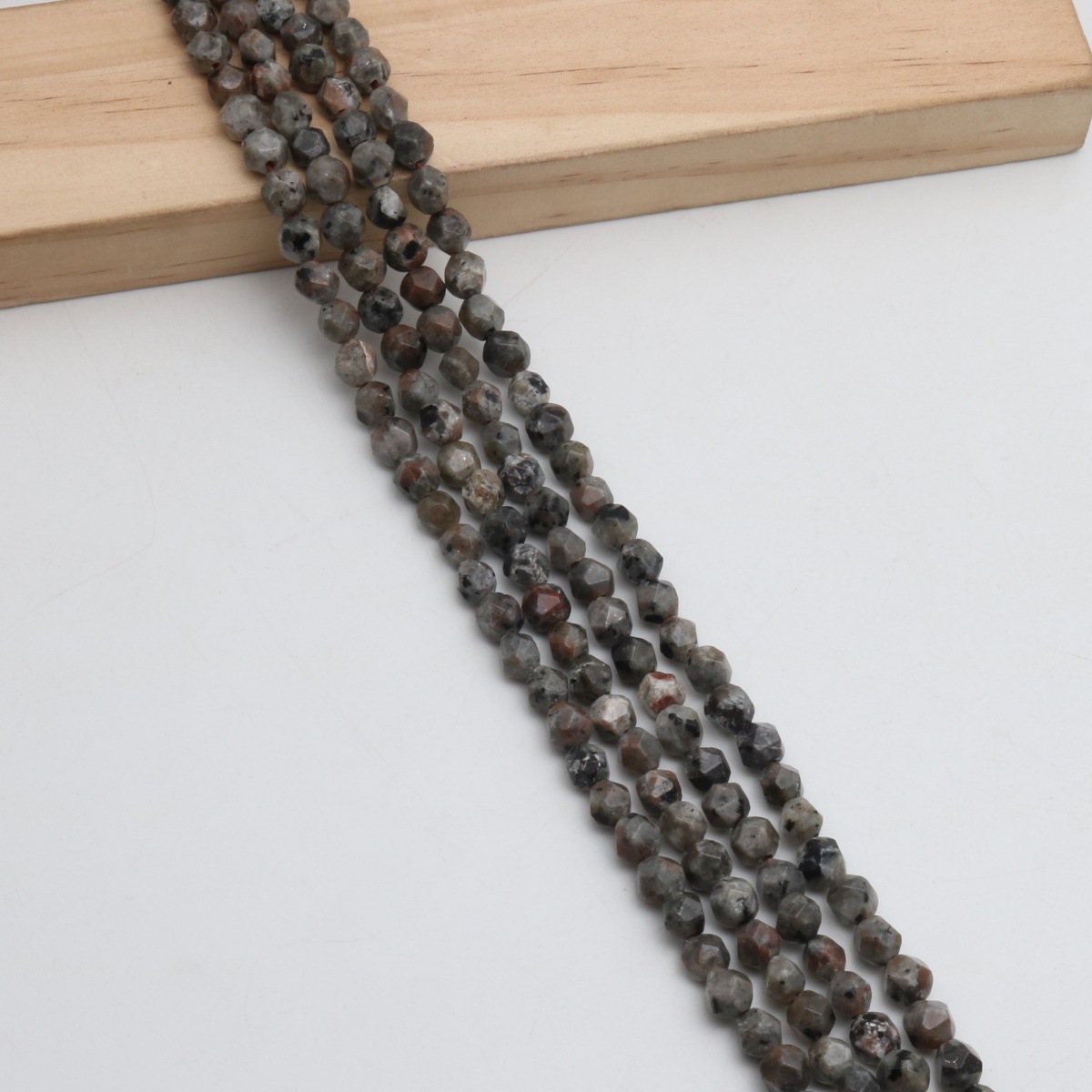 Graphite color 6mm (about 61 Pc/Strand)