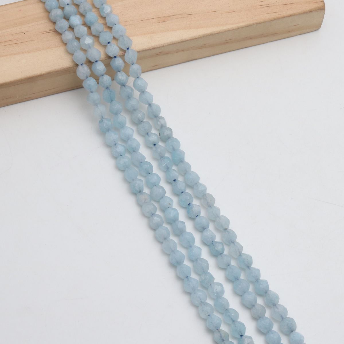 Light blue 6mm (about 61 Pc/Strand)