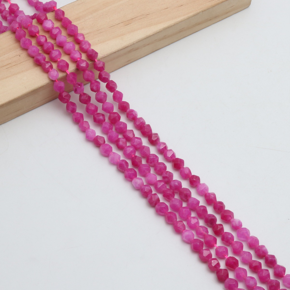 Magenta 6mm (about 61 Pc/Strand)