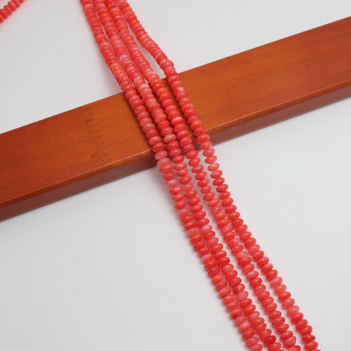 Scarlet 3.5x5mm (about  105 Pc/Strand)
