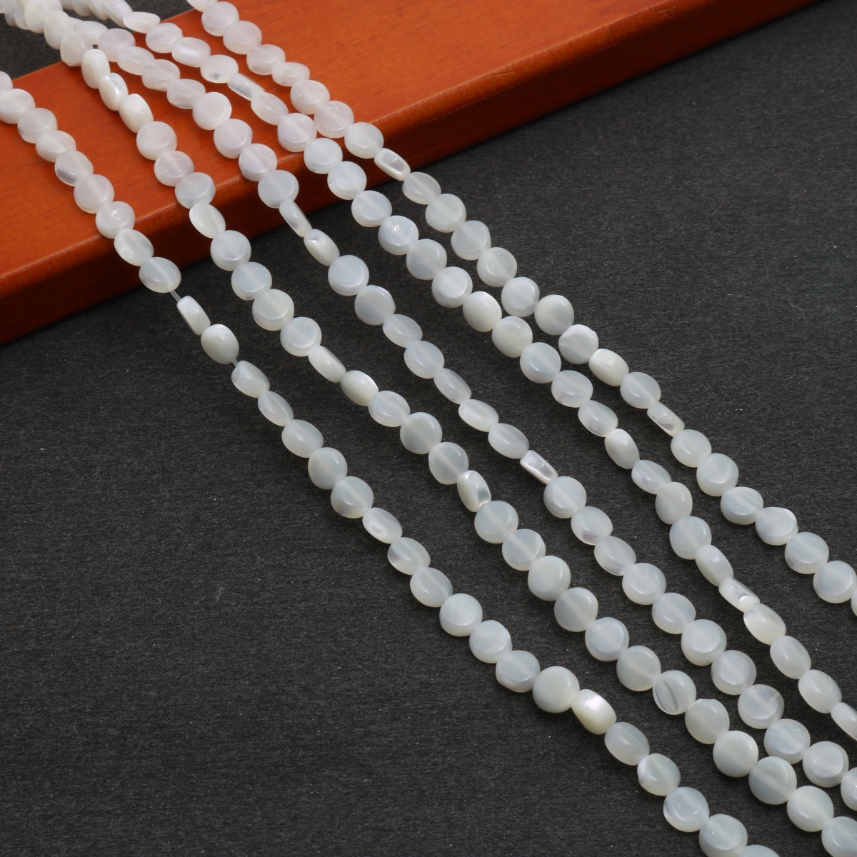 White ball 6mm