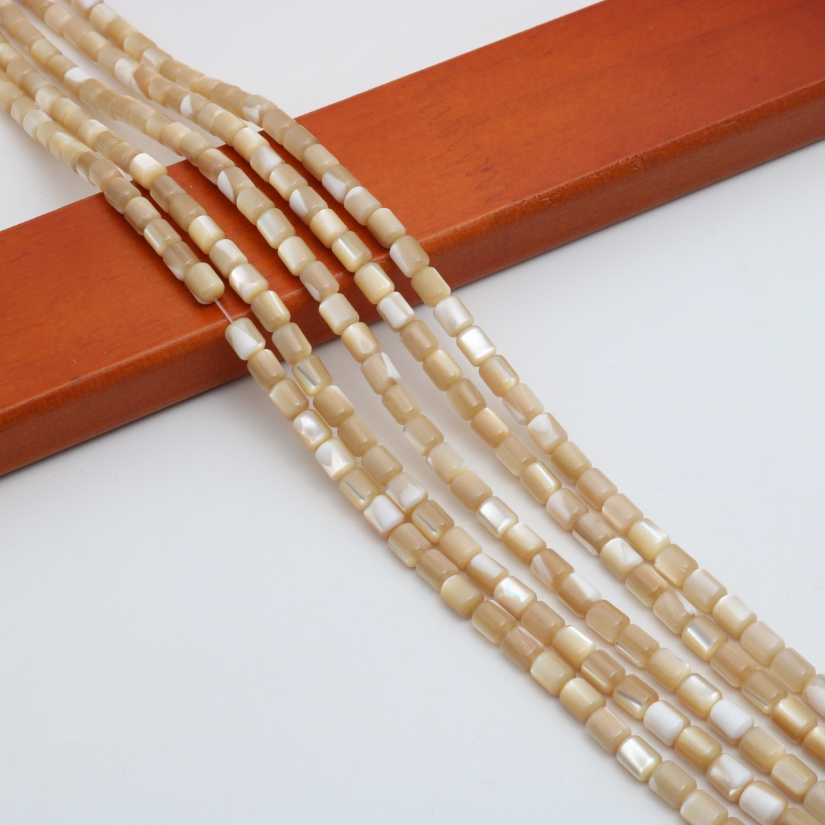 Natural mop round tube 5x6mm