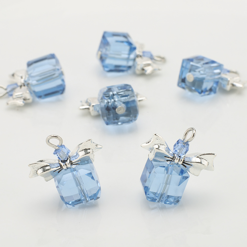 Silver bow light blue 10mm