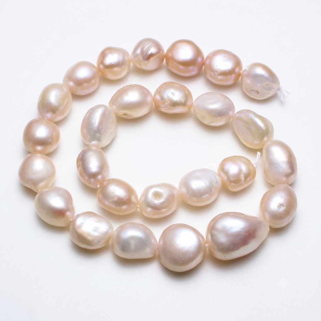 Perles nacres baroques de culture d'eau douce 
